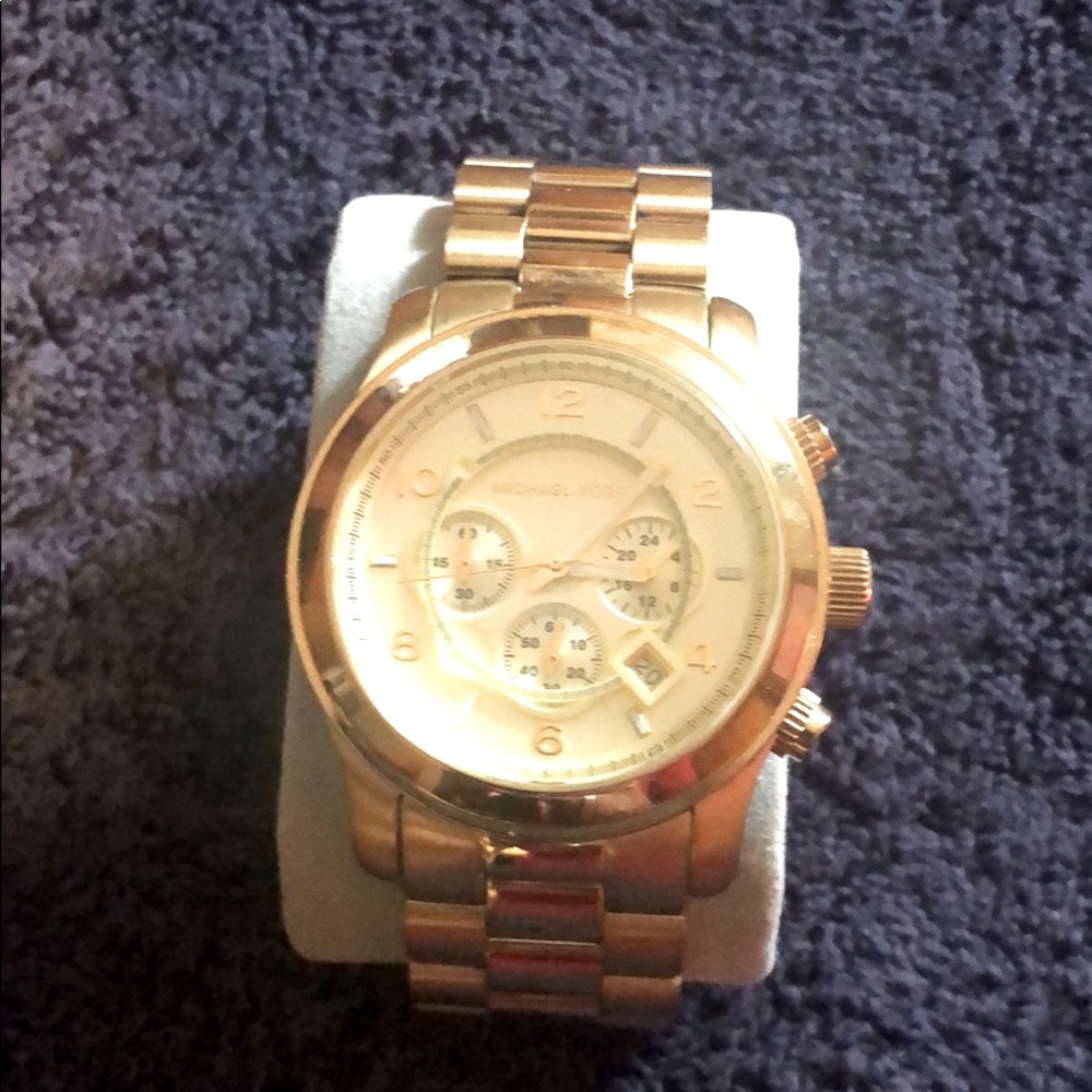 MICHEAL KORS WATCH (MEN)